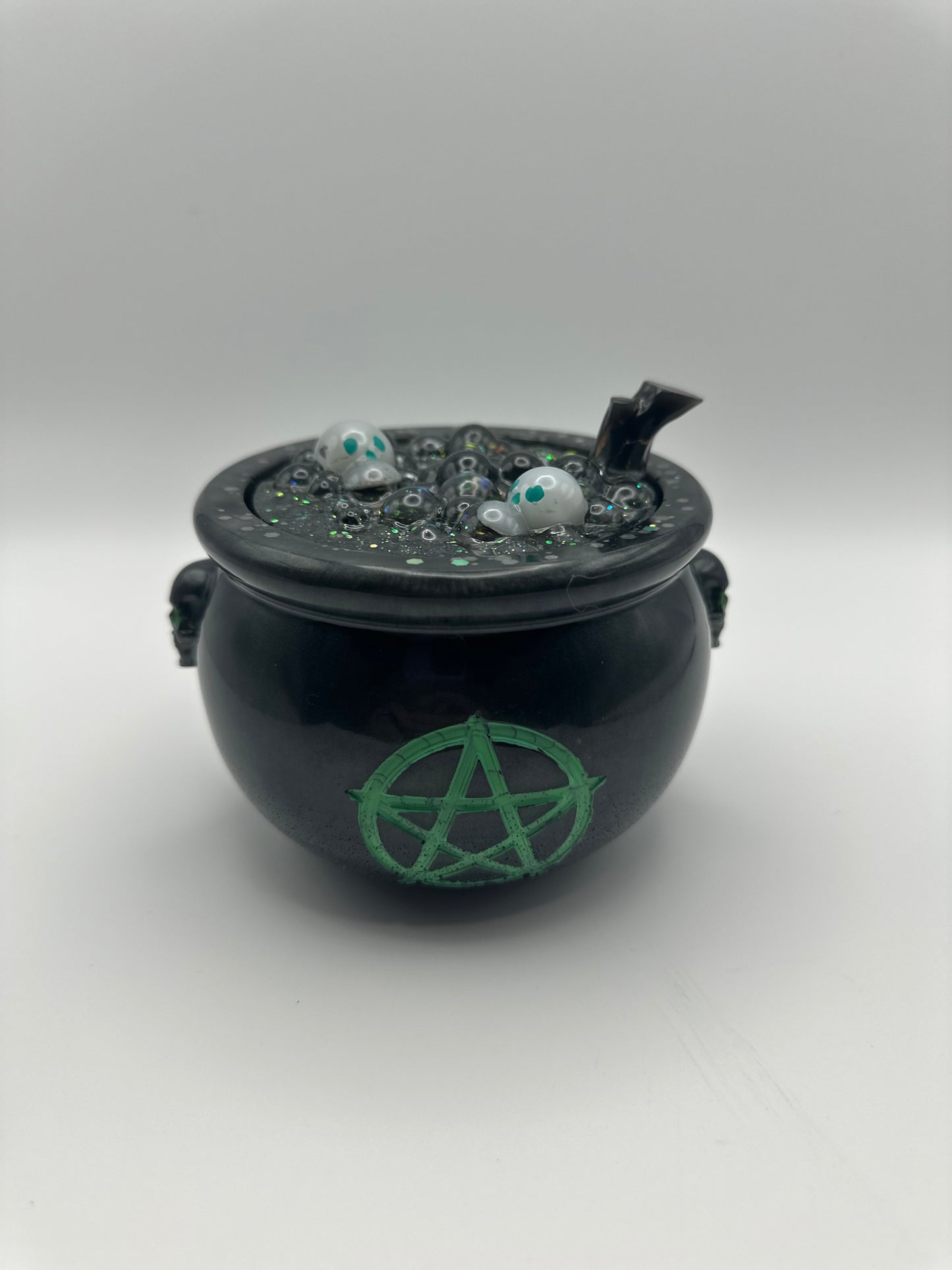Cauldron with Lid